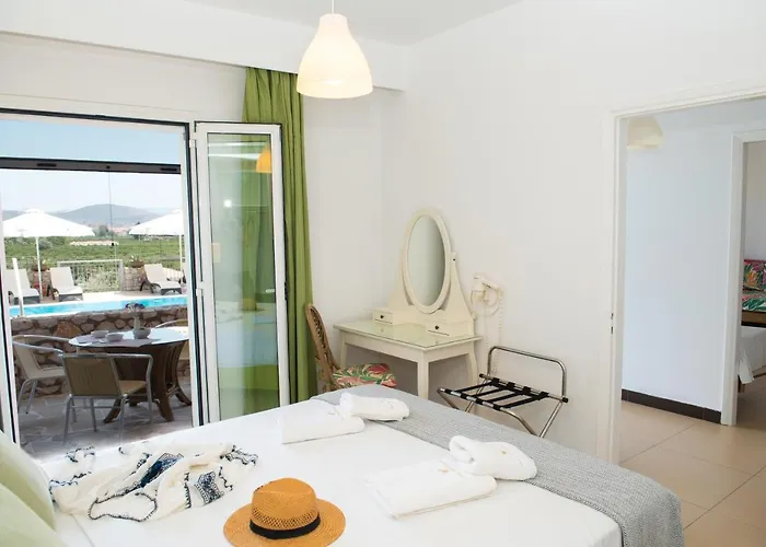 莉莉别墅酒店 托隆