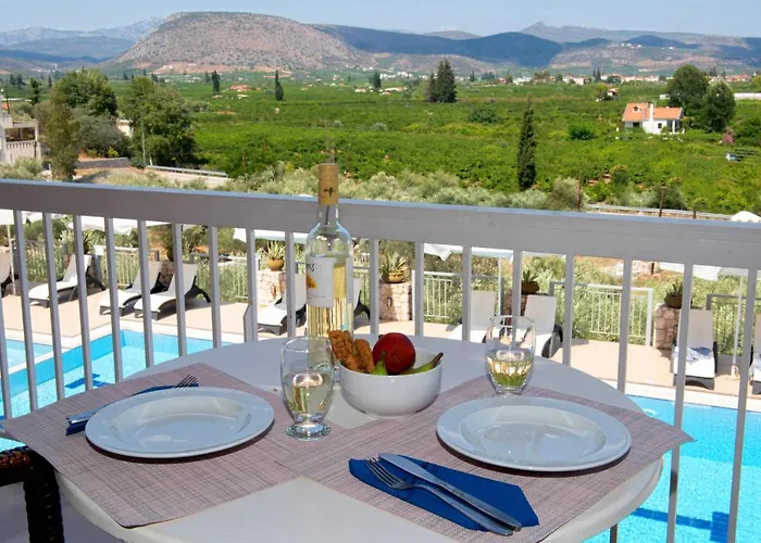 莉莉别墅酒店 *